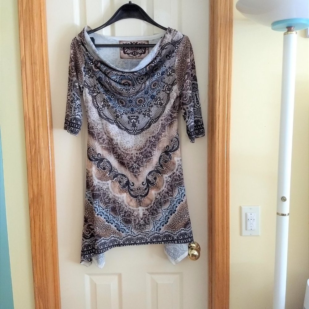 Amma abstract geometric knit tunic dress NWOT